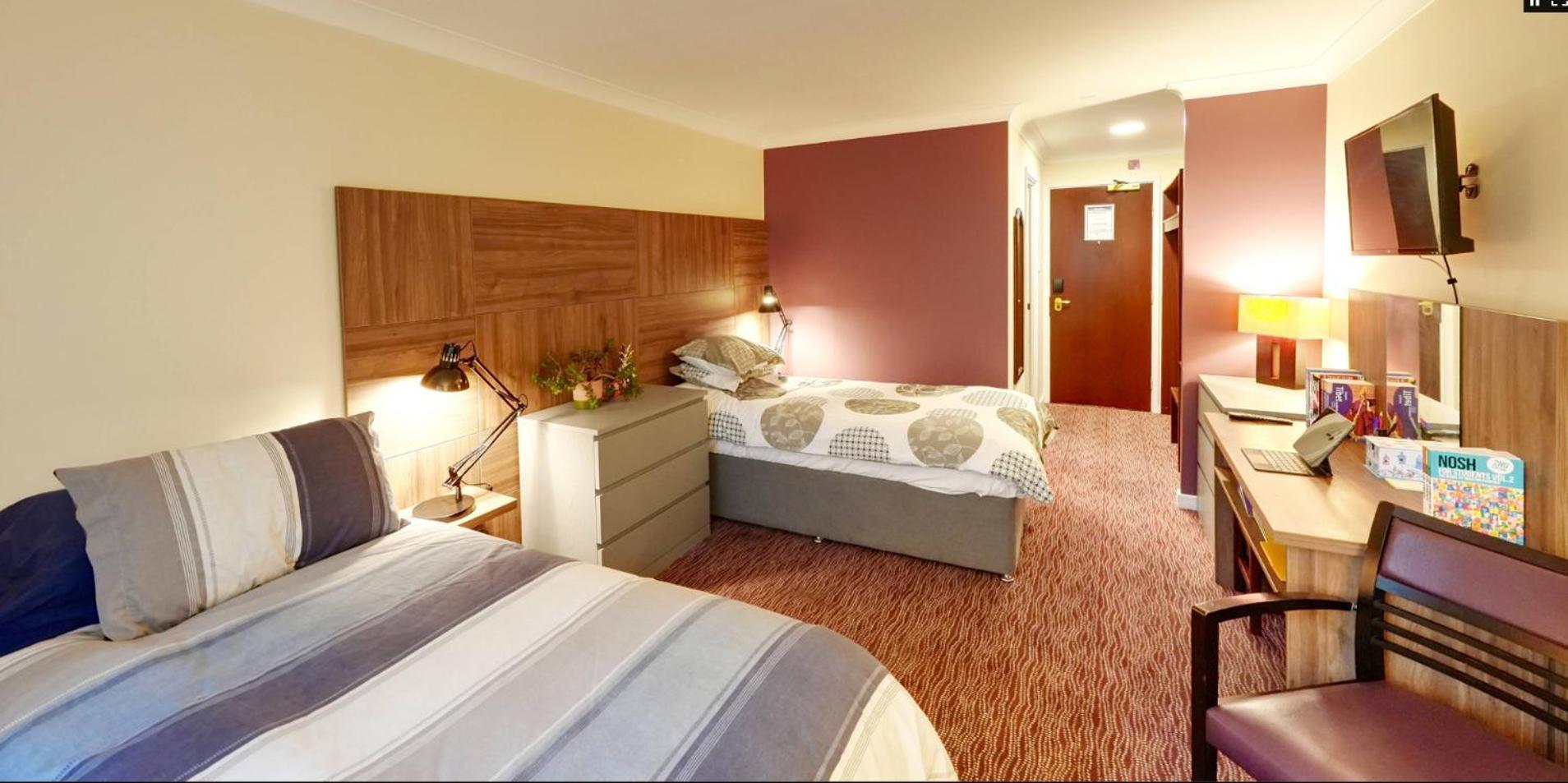 The University Of Buckingham - Mount Pleasant Hotel Buitenkant foto